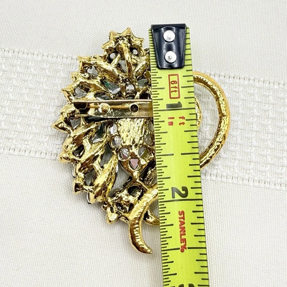 Green Floral Brooch Lapel Pin Rhinestone Crystal Glass Heart Teardrop Spray
